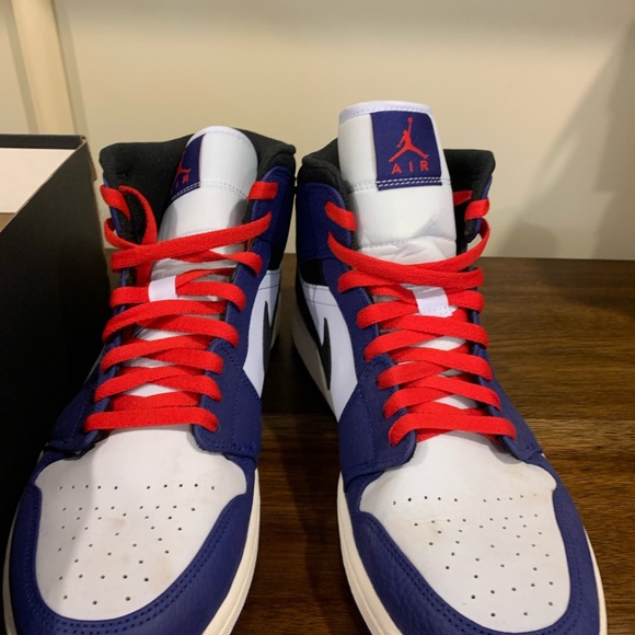 Air Jordans Mid Size. Worn a couple times. - Picture 4 of 8